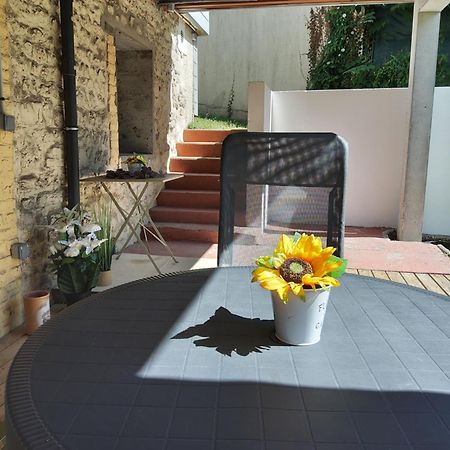 Apartamento Meublé avec cour Sotteville-lès-Rouen Exterior foto